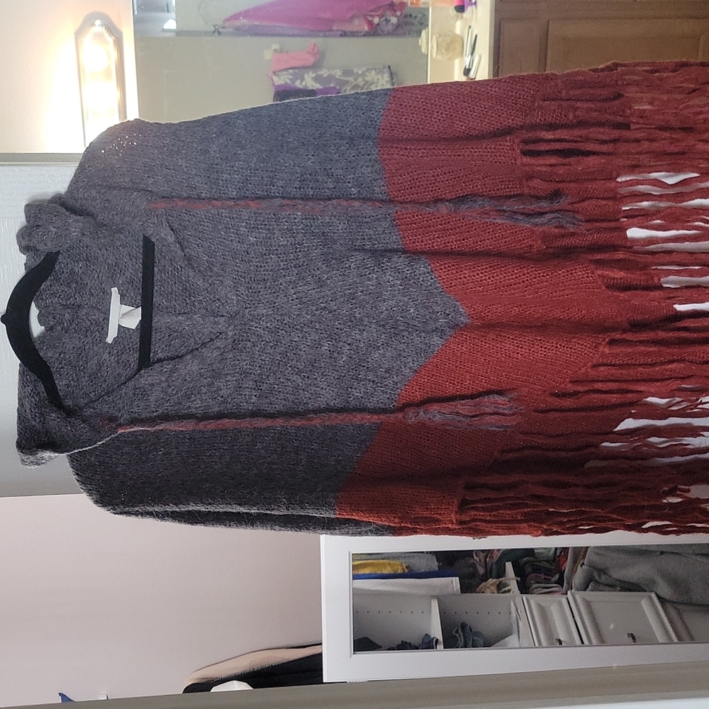 Poncho sweater